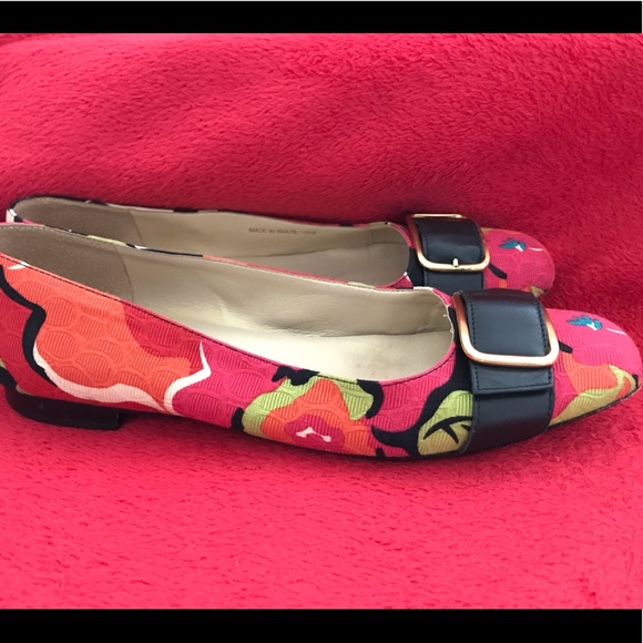 Colorful flats with black and gold buckle - Picture 1 of 4